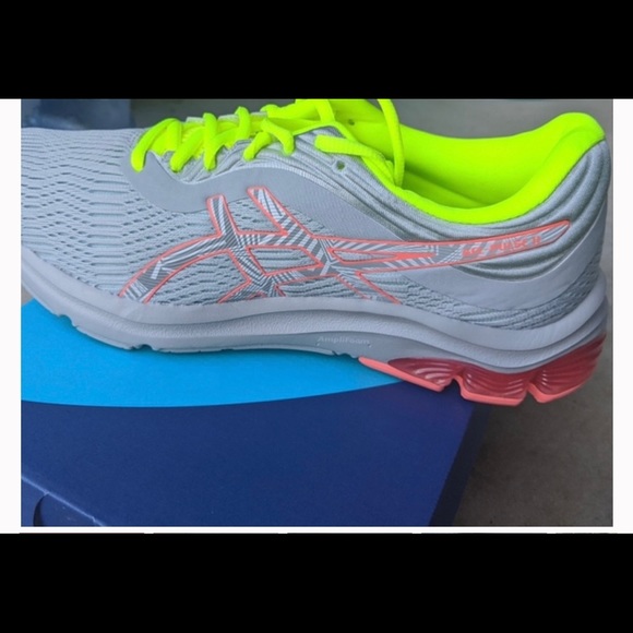 NWT Women's Asics Gel Pulse 11 LS - Picture 7 of 8